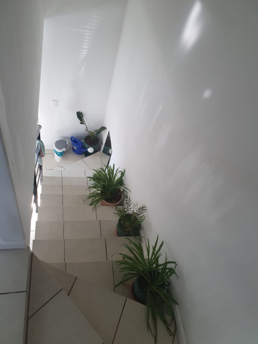 2 Bedroom Property for Sale in Maitland Western Cape